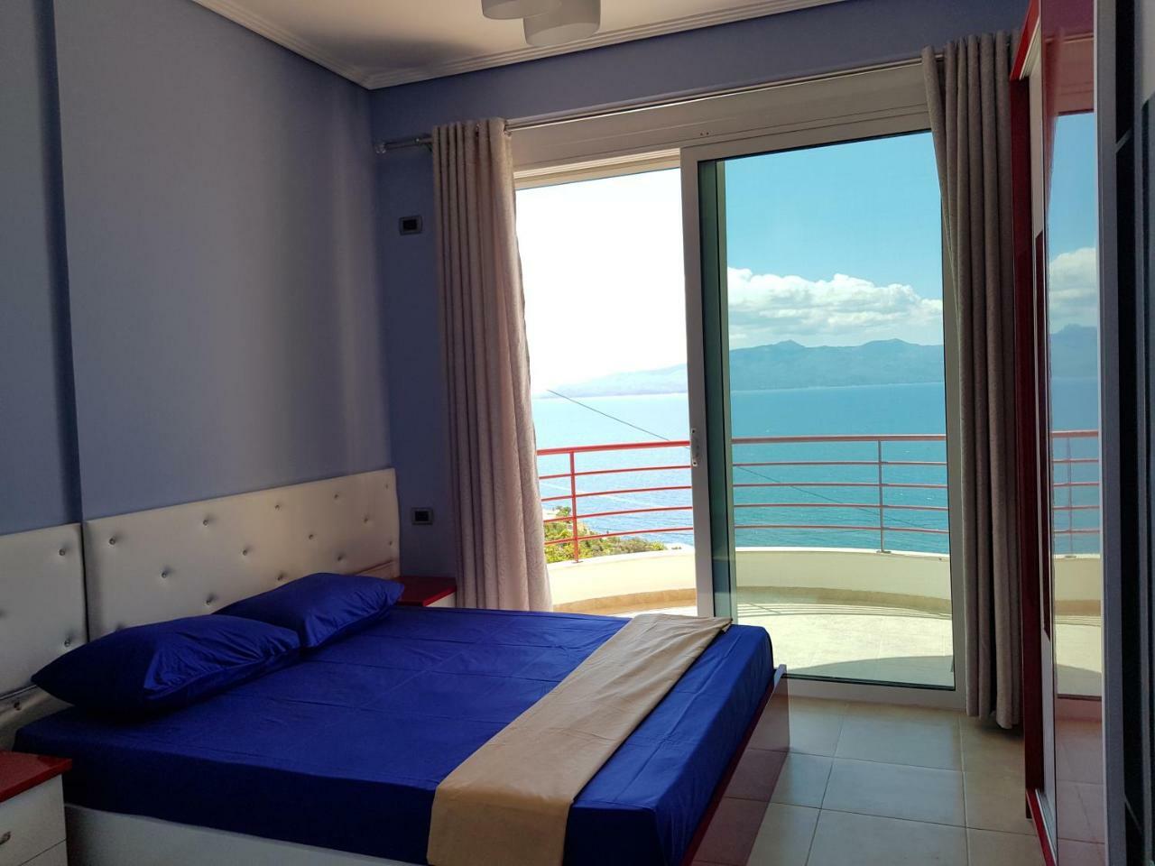 Apartment Of Beautiful Dreams Over The Sea Saranda Kültér fotó